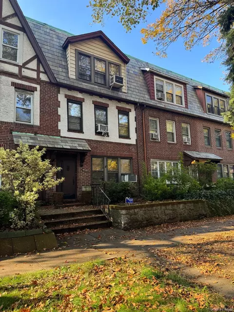 99-03 Ascan Ave, New York, NY 11375
