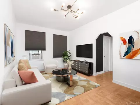 805 E 182nd St #4E, New York, NY 10460