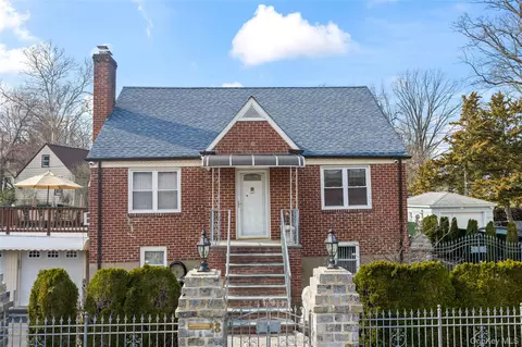 18 Butler Pl, Yonkers, NY 10710