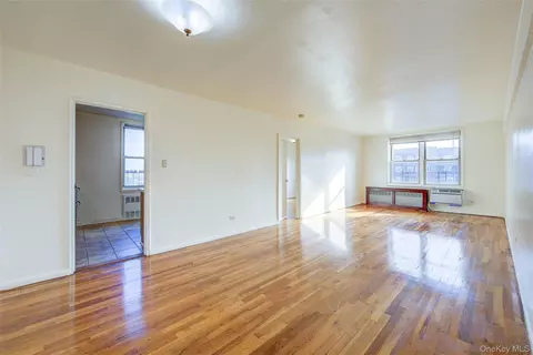63-11 Queens Blvd #G3, New York, NY 11377