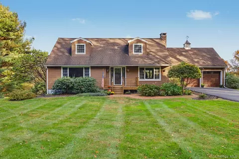 122 Agor Ln, Mahopac, NY 10541
