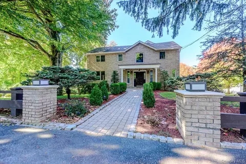 280 Sprain Rd, Greenburgh, NY 10583