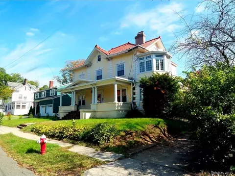227 Commonwealth Ave, Mount Vernon, NY 10552