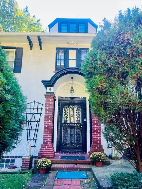 11536 Mayfair Rd, New York, NY 11418
