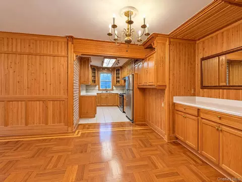 Dining - 42-95 Main St #2B, New York, NY 11354 photo 1 of 1