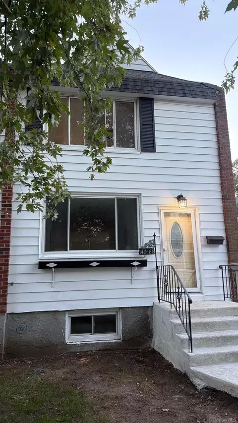 149-55 258th St, Rosedale, NY 11422