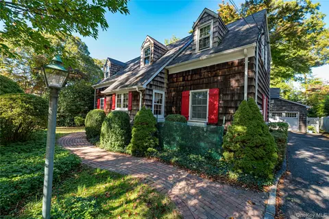 103 Emerson St, Port Jefferson, NY 11777
