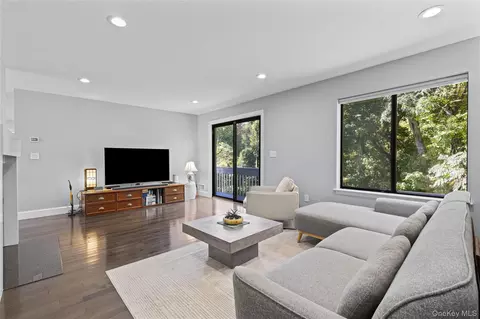 Living - 9 Deer Run, Rye Brook, NY 10573 photo 4 of 4