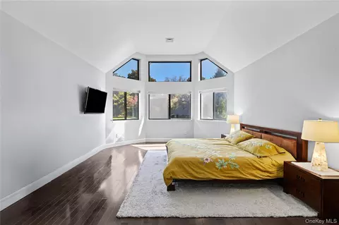 Bedroom - 9 Deer Run, Rye Brook, NY 10573 photo 2 of 4