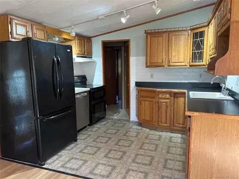 Kitchen - 32 David Rd, North East, NY 12546 photo 1 of 3