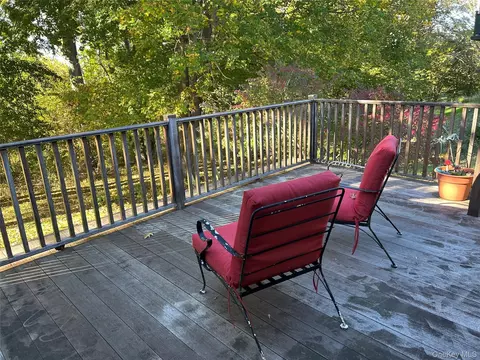 Exterior - 32 David Rd, North East, NY 12546 photo 3 of 4