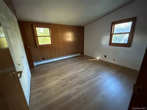 Bedroom - 32 David Rd, North East, NY 12546 photo 2 of 5