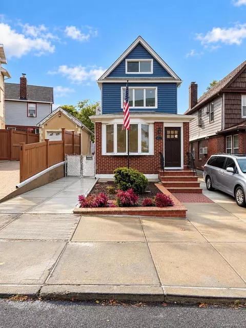 6344 53rd Dr, New York, NY 11378
