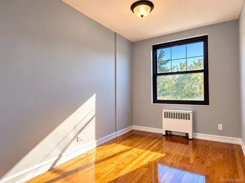 Bedroom - 7043 E Park Dr #B, Flushing, NY 11367 photo 2 of 2