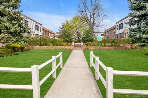 Exterior - 7043 E Park Dr #B, Flushing, NY 11367 photo 6 of 6