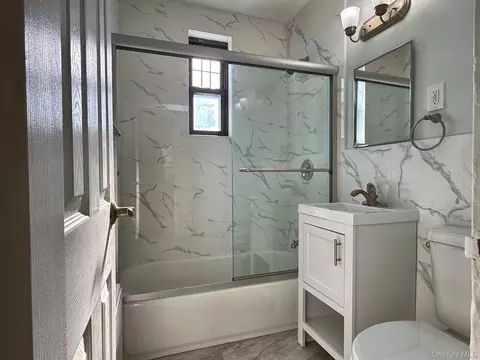 Bath - 7043 E Park Dr #B, Flushing, NY 11367 photo 1 of 1