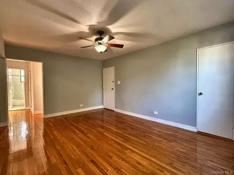 Living - 7043 E Park Dr #B, Flushing, NY 11367 photo 2 of 4