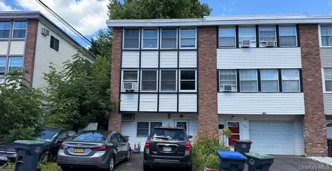 35 Overlook Rd, West Haverstraw, NY 10993