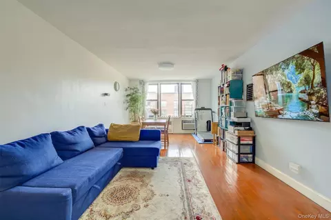 83-30 Vietor Ave #708, New York, NY 11373