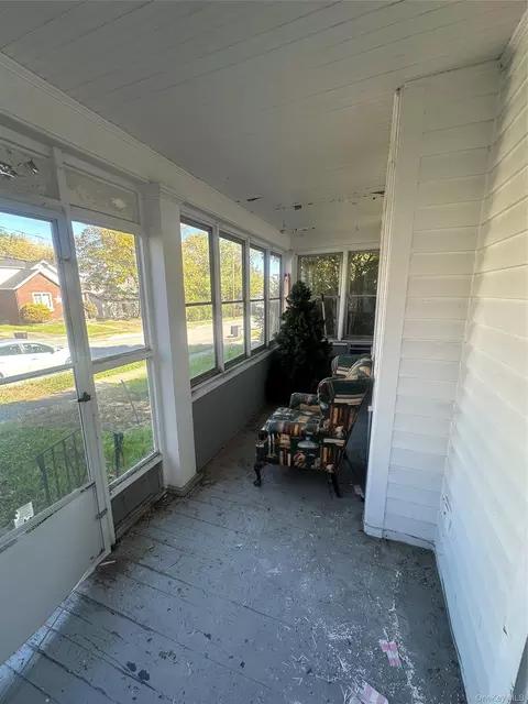 Exterior - 16 Amsterdam Ave, Albany, NY 12204 photo 1 of 6