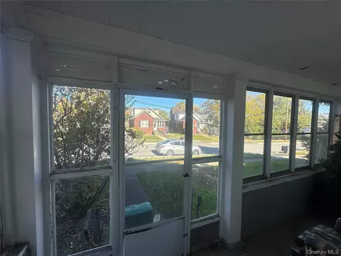 Exterior - 16 Amsterdam Ave, Albany, NY 12204 photo 2 of 6