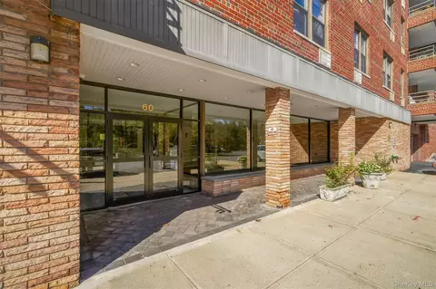 60 Barker St #420, Mount Kisco, NY 10549