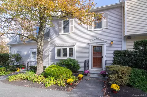 281 Carroll Close #281, Greenburgh, NY 10591