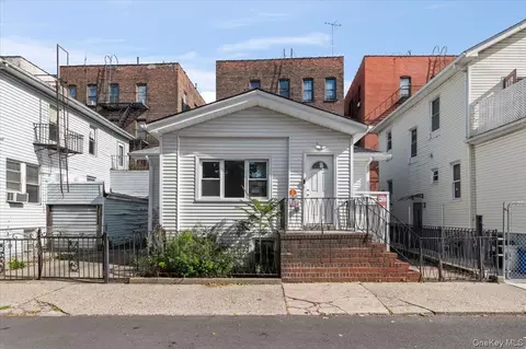 3041 Brighton 8th St, Brooklyn, NY 11235