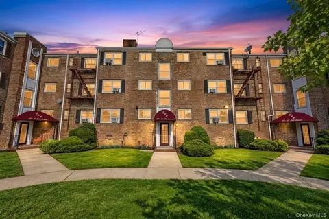 111-25 66th Ave #1A, Forest Hills, NY 11375
