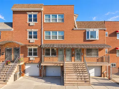 3235 Leavitt St, Flushing, NY 11354