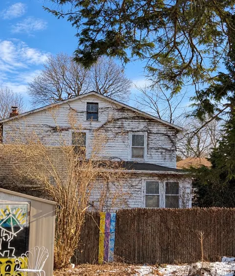 523 Cedar St, West Hempstead, NY 11552