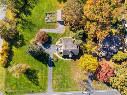 2323 Crompond Rd, Yorktown, NY 10598
