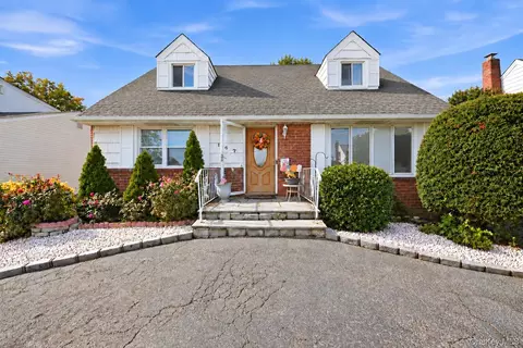 167 Morris Dr, East Meadow, NY 11554