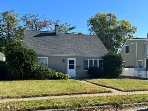 1419 Harding St, North Bellmore, NY 11710