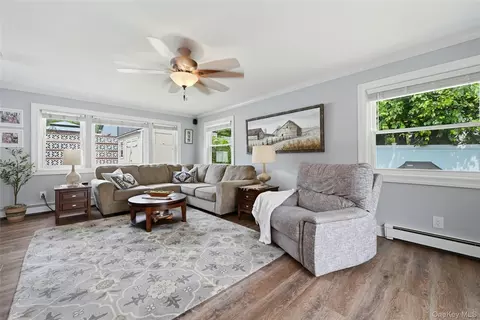 Living - 139 N Summit Ave, Patchogue, NY 11772 photo 3 of 4