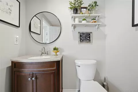 Bath - 139 N Summit Ave, Patchogue, NY 11772 photo 1 of 3