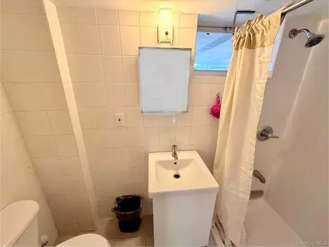 Bath - 6412 155th St, Flushing, NY 11367 photo 3 of 3