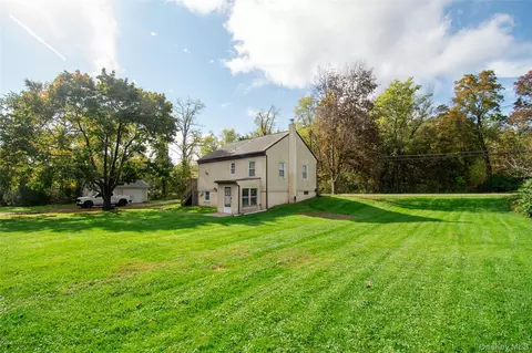 Exterior - 125 Jackson St, Fishkill, NY 12524 photo 7 of 12