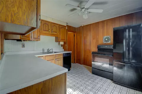 Kitchen - 125 Jackson St, Fishkill, NY 12524 photo 1 of 4