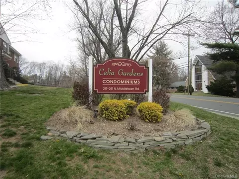 225 N Middletown Rd #A, Orangetown, NY 10965