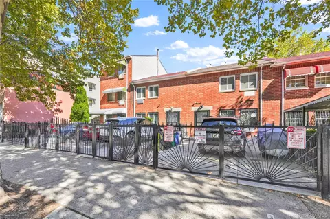 745 E 180th St, New York, NY 10457