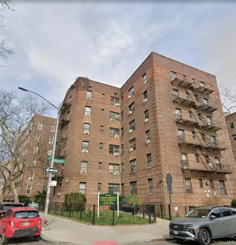 44-05 Macnish #2C, Elmhurst, NY 11373