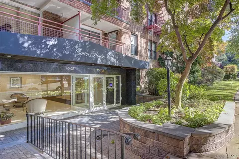 43-25 Douglaston Pkwy #3A, New York, NY 11363