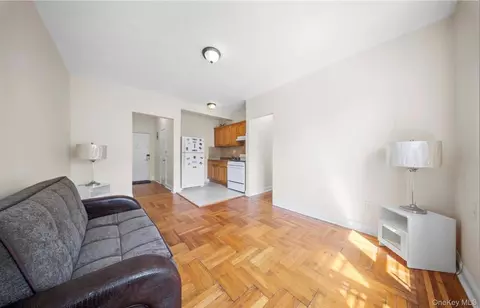 1372 Shakespeare Ave #4D, New York, NY 10452