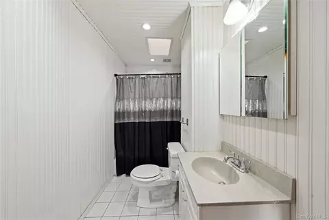 Bath - 6618 Jay Ave, New York, NY 11378 photo 1 of 1