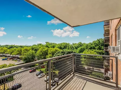 820 Boynton Ave #7A, New York, NY 10473