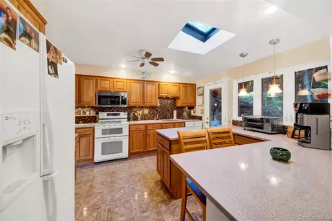 Kitchen - 36 Lark Ave, Greenburgh, NY 10607 photo 1 of 4