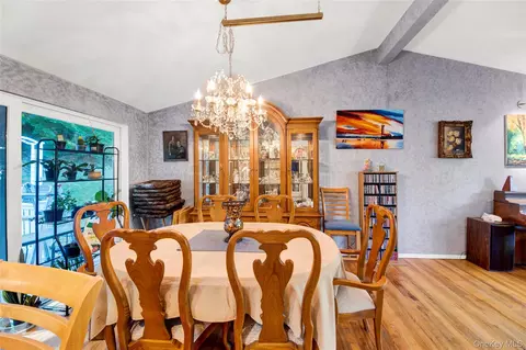 Dining - 36 Lark Ave, Greenburgh, NY 10607 photo 4 of 4