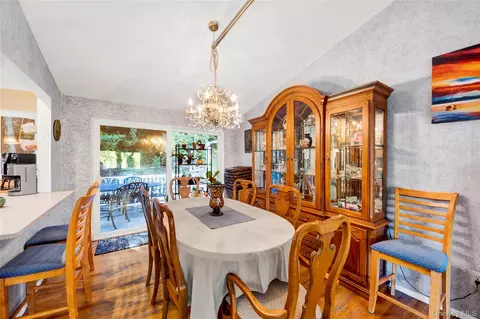 Dining - 36 Lark Ave, Greenburgh, NY 10607 photo 3 of 4