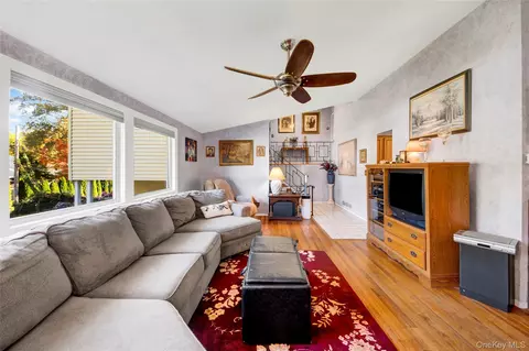 Living - 36 Lark Ave, Greenburgh, NY 10607 photo 2 of 5